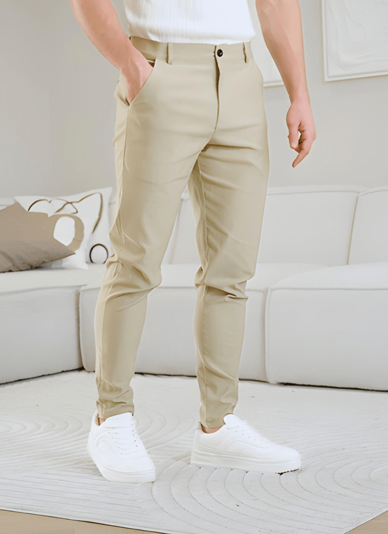 Leichte Chinos