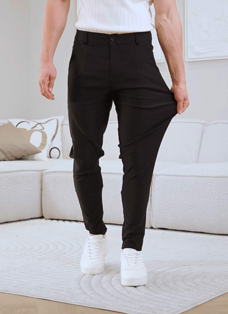 Leichte Chinos