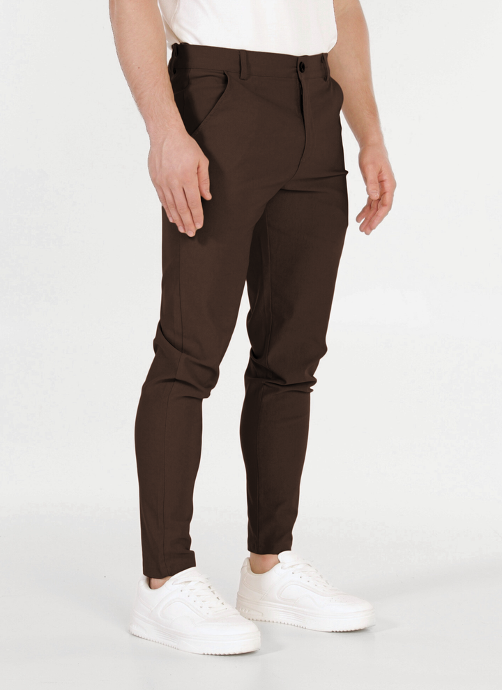 Leichte Chinos