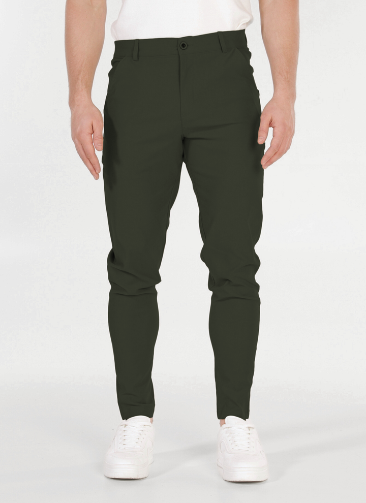 Leichte Chinos